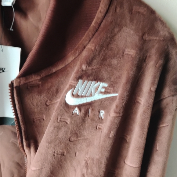 Nike Air Track Jacket Womens 1X Briown Velour Velvet Casual Full Zip DM9193-273. - Picture 5 of 9
